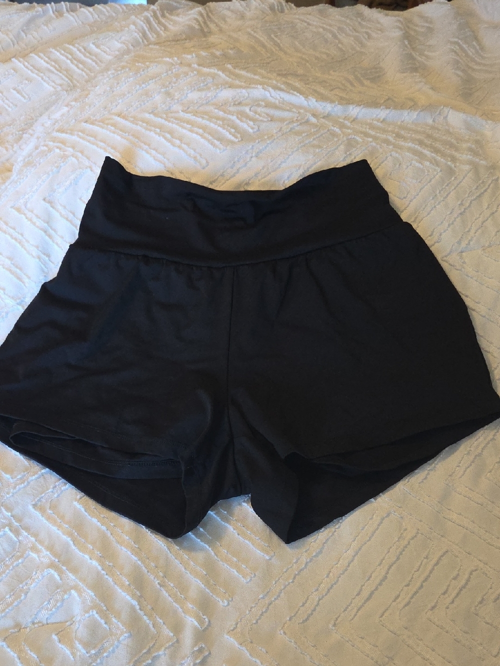 HALARA Black High-Waist Athletic Shorts